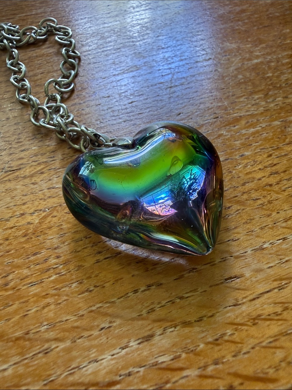 Iridescent Heart Pendant Necklace - Women Jewelry - Green/Blue